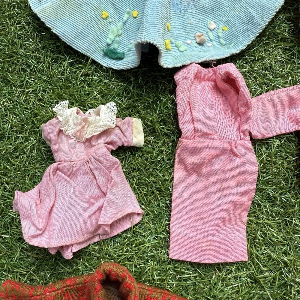Vintage‎ 70s Barbie Clothing Lot of 7 Pieces Dresses Skirt Jackets Pink